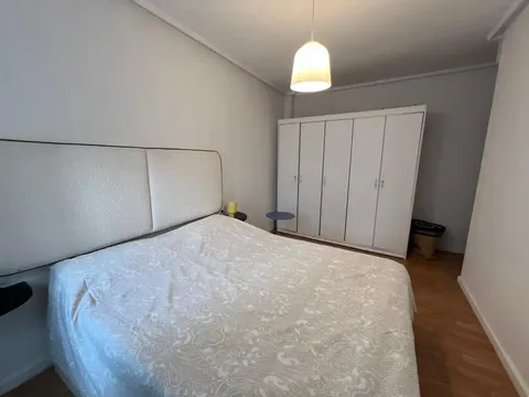 Pis de 74 m² a Gijón