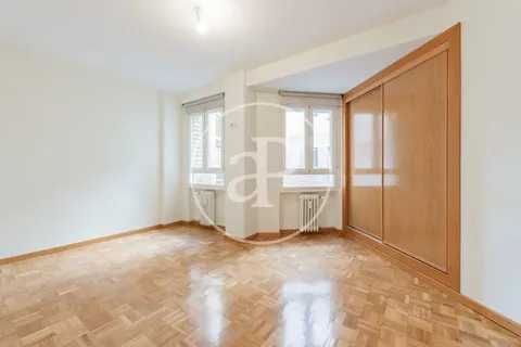 Wohnung 180 m² in Madrid