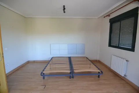 Haus 186 m² in Plasencia