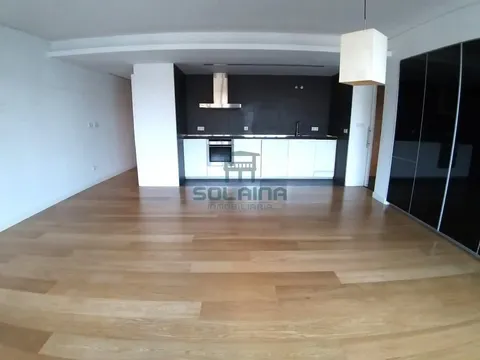 Wohnung 119 m² in Ourense