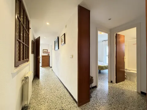Piso de 125 m² en Roses