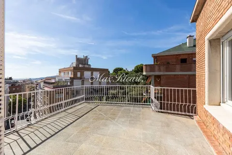 Wohnung 237 m² in Barcelona