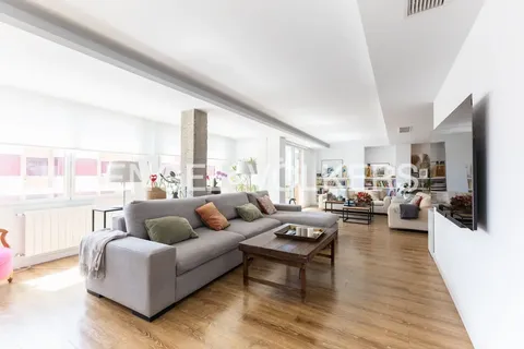 Piso de 275 m² en Valencia