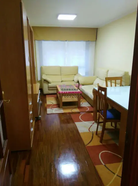 Flat 74 m² in Vigo (2/19)