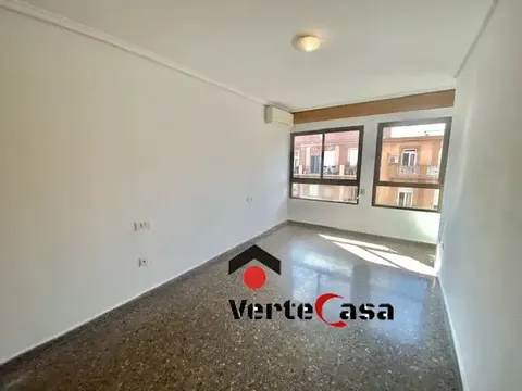 Pis de 73 m² a València