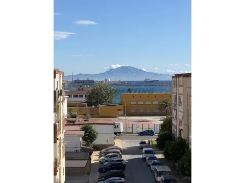 Appartamento 90 m² a La Línea de la Concepción