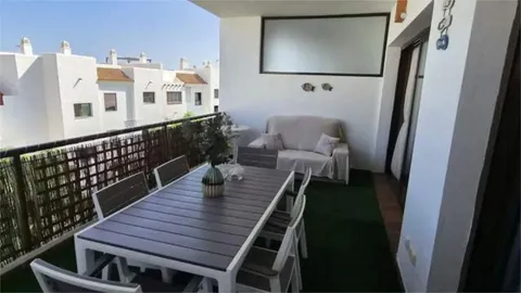 Wohnung 90 m² in La Línea de la Concepción