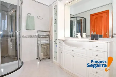 Casa de 196 m² a Roda de Berà