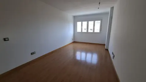 Flat 54 m² in Valdemoro (4/9)