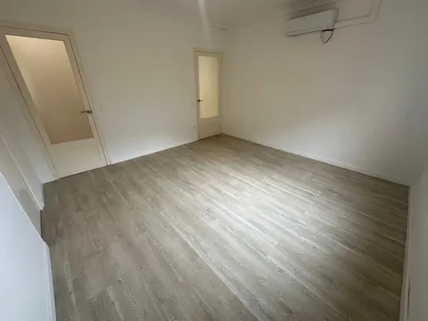 Pis de 86 m² a Badalona