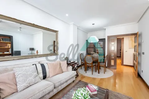 Wohnung 92 m² in Oviedo