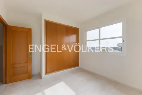 Casa de 250 m² a Riba-roja de Túria