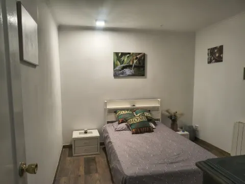 Habitació de lloguer, Barberà del Vallès (2/3)