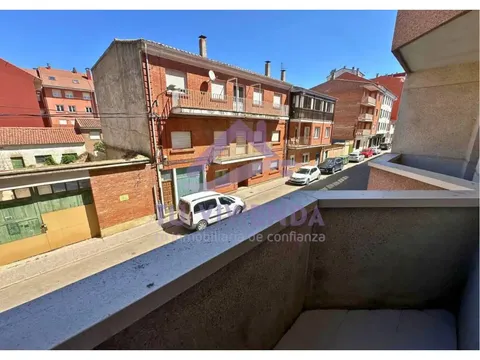 Wohnung 129 m² in Saldaña