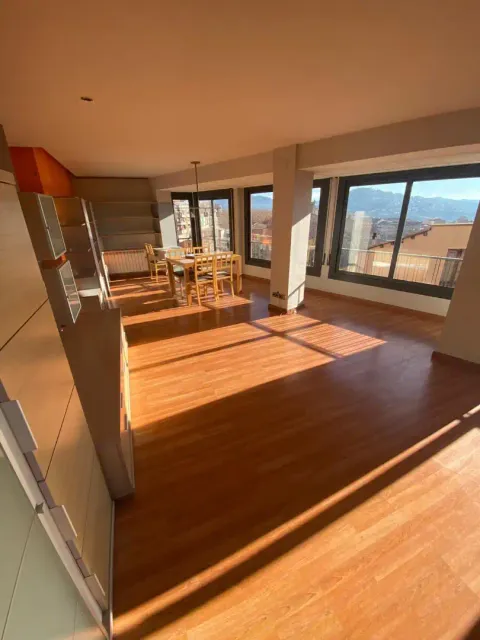 Pis de 93 m² a Berga (3/7)