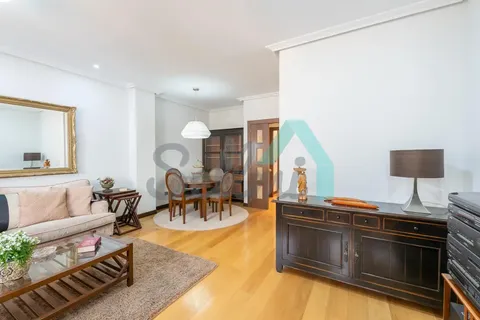 Wohnung 92 m² in Oviedo