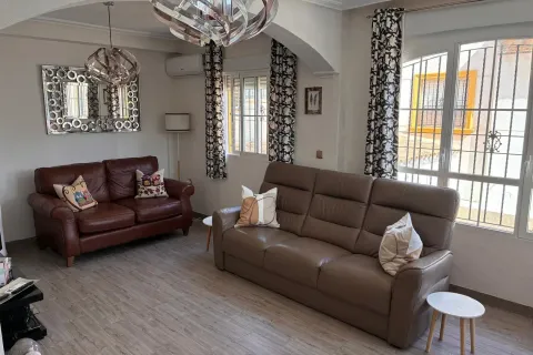 Casa de 80 m² en Orihuela