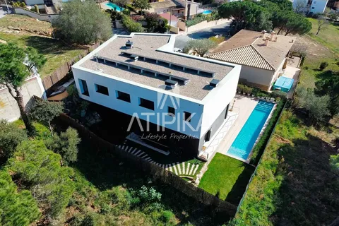 Pis de 420 m² a Castell d'Aro, Platja d'Aro i s'Agaró