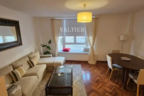 Flat 65 m² in Madrid (3/25)