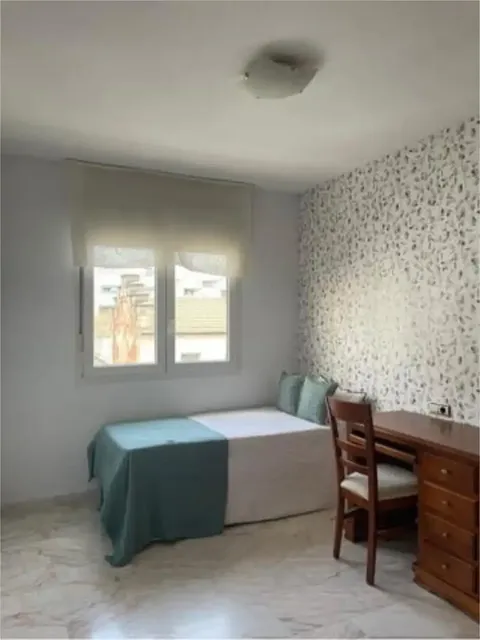 Pis de 70 m² a Còrdova