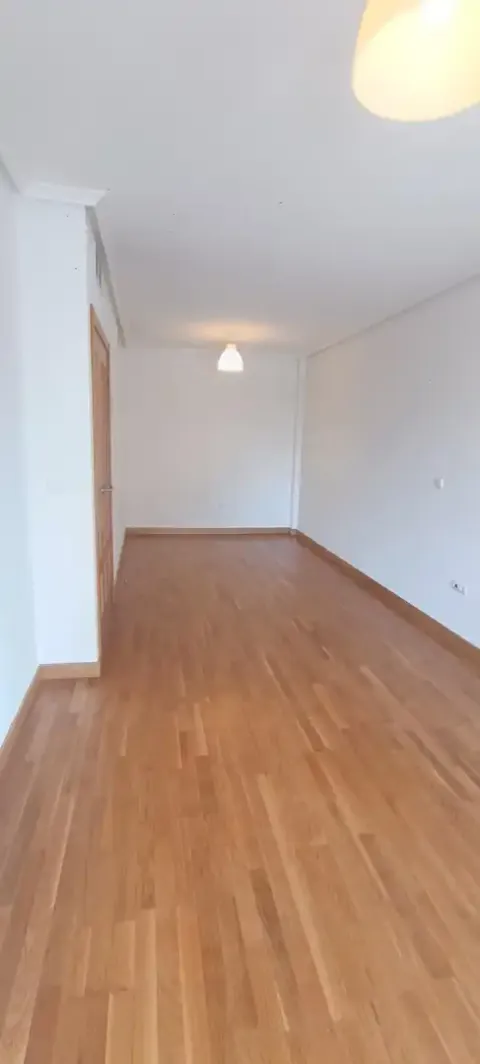 Flat 110 m² in Murcia (2/47)
