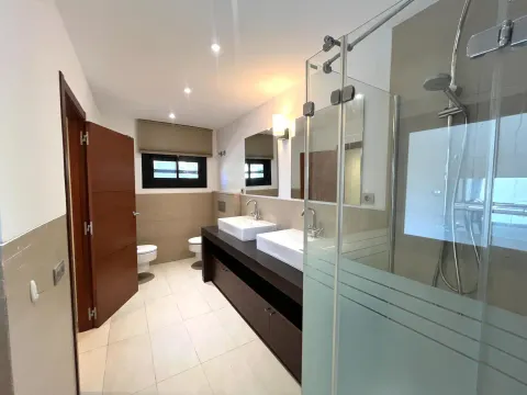 Maison 234 m² à Castelldefels