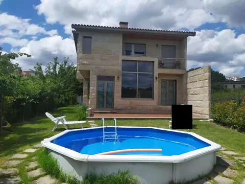 Будинок 200 м² у Оренсе