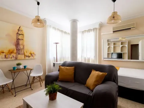 Habitación 90 m², Sevilla