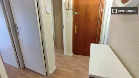 Комната в аренду, Мадрид