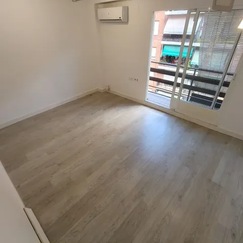 Pis de 75 m² a València