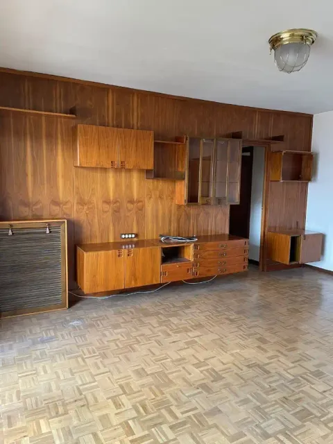 Flat 100 m² in Madrid (3/9)