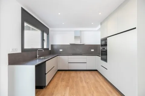 Casa de 344 m² a Tiana