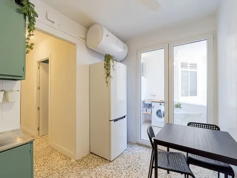 Habitació de lloguer, Torrevella