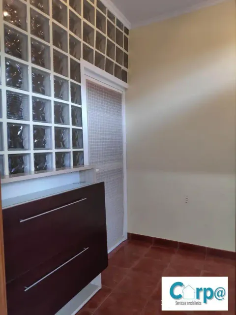 House 221 m² in Andosilla