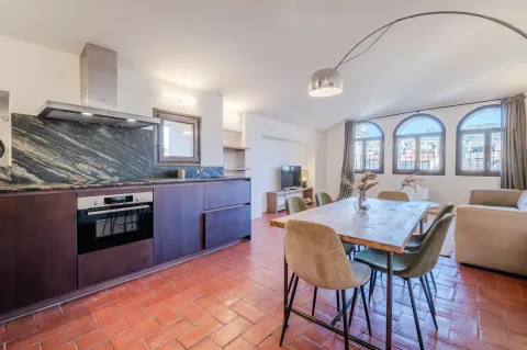 Flat 90 m² in Girona
