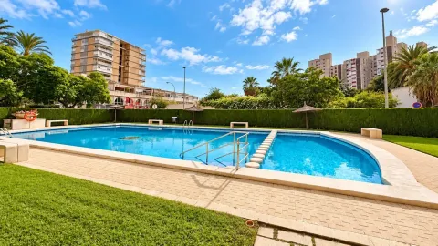Wohnung 75 m² in Alicante