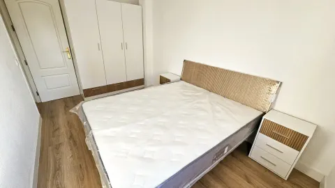 Pis de 75 m² a Còrdova
