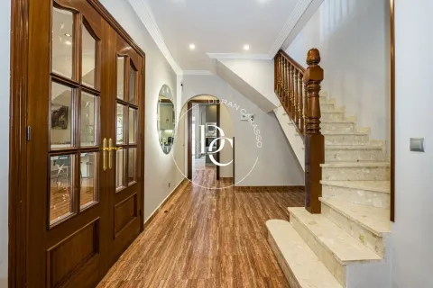 Haus 220 m² in Cubelles