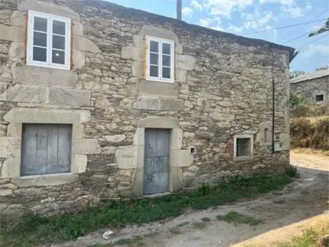 Casa de 300 m² a Outeiro de Rei (3/9)