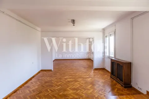 Квартира 220 м² в Барселоне