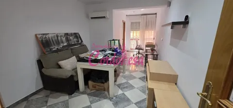 Pis de 70 m² a Còrdova