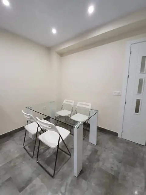 Pis de 85 m² a Còrdova