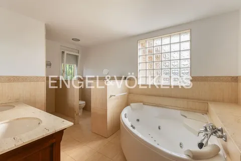Casa de 350 m² a Petrés