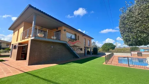 Casa de 395 m² a Vilamalla (2/53)