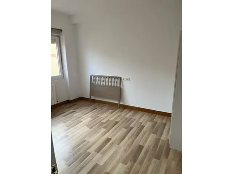 Pis de 70 m² a Lleó