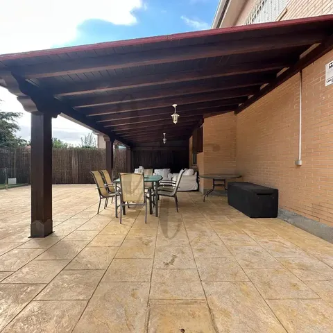 Maison 217 m² à Talamanca de Jarama