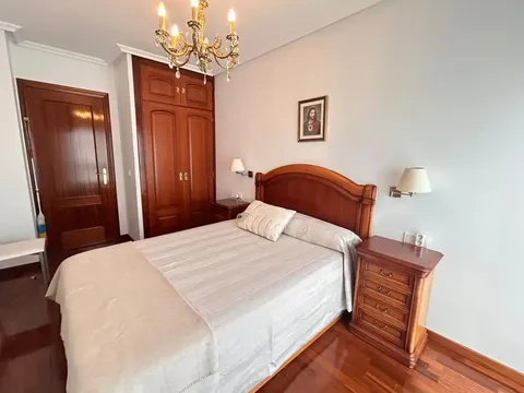 Pis de 89 m² a Gijón