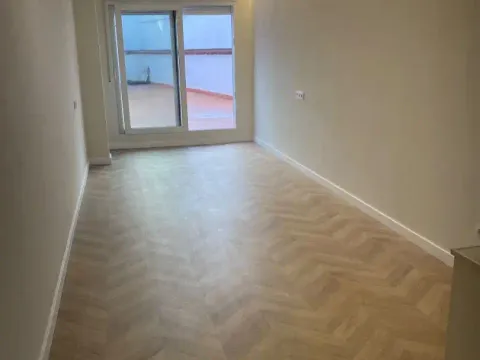 Квартира 75 м² в Валенсии (2/7)