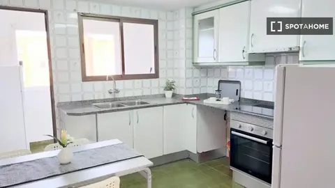 Stanza in affitto, Paterna