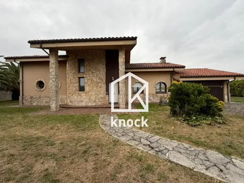 Casa 217 m² a Villaviciosa